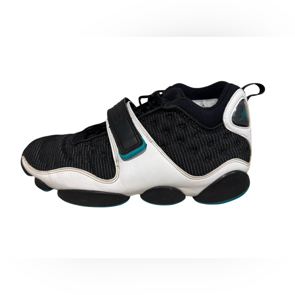 Nike Men's Black White Teal Athletic Shoes